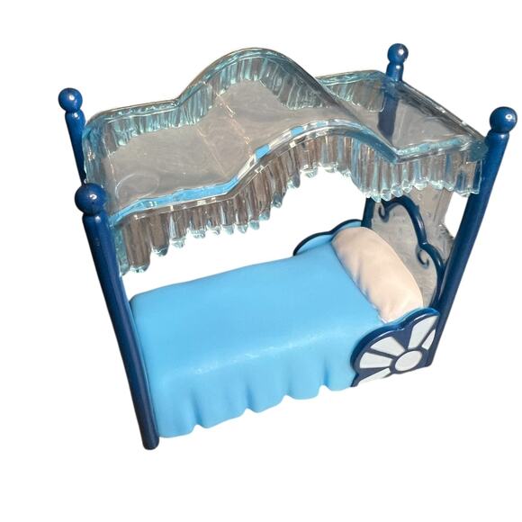 Disney Encanto Casa Madrigal Furniture Bed Replacement Figure/Cake Topper - Picture 1 of 6